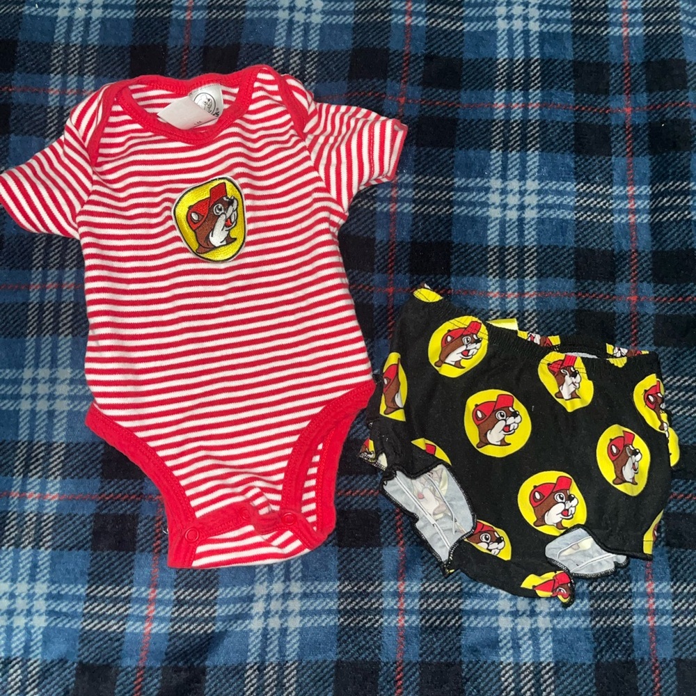 Buc-ee's Red Striped Onesie with Black Cartoon Shorts